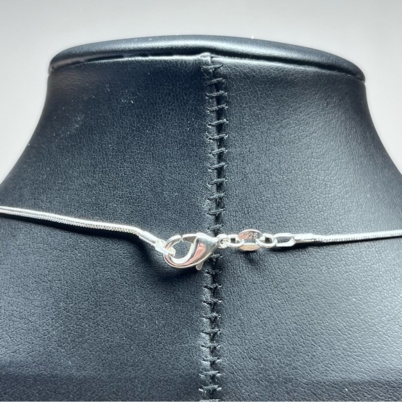 925 Sterling Peridot Green White Crystal Floral Cross Pendant Necklace 21" - Picture 5 of 10